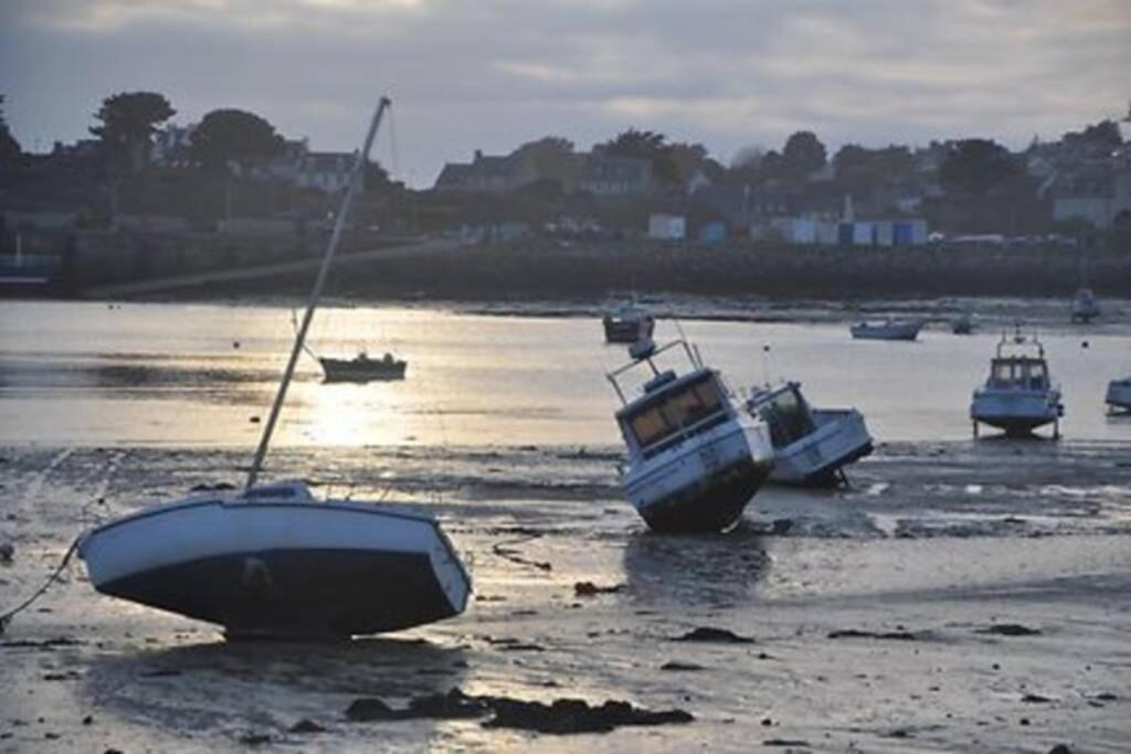 Kermaravel, Le Petit Manoir En Bord De Mer. Saint-Pol-de-Léon Exteriér fotografie
