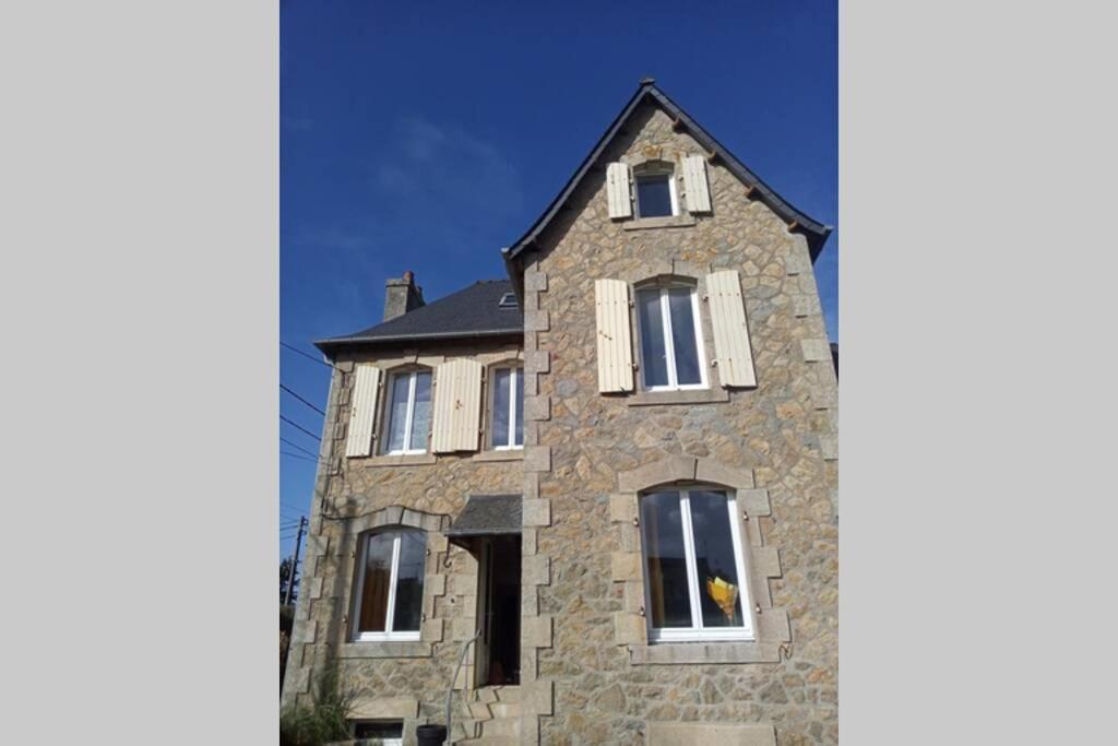 Kermaravel, Le Petit Manoir En Bord De Mer. Saint-Pol-de-Léon Exteriér fotografie